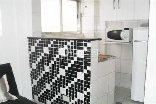 Apartamento, código 2662 em Santos, bairro Boqueirão