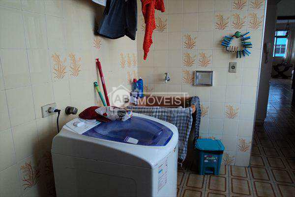 Apartamento em Santos, no bairro Gonzaga