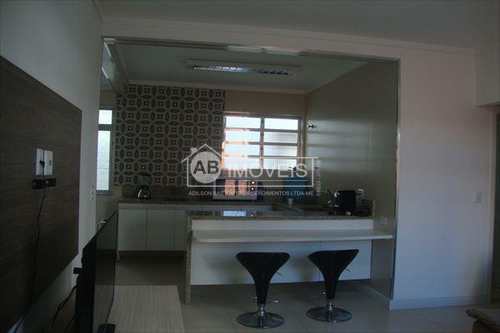 Apartamento, código 2585 em Santos, bairro Embaré