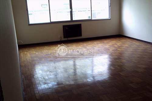 Apartamento, código 2390 em Santos, bairro Gonzaga