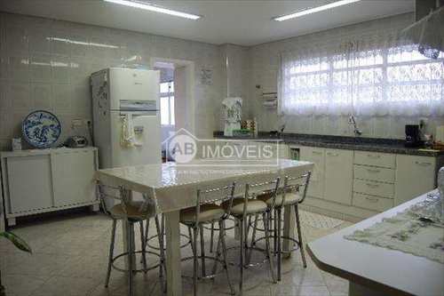 Apartamento, código 2357 em Santos, bairro Embaré