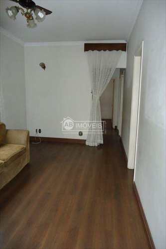 Apartamento, código 2250 em Santos, bairro Embaré