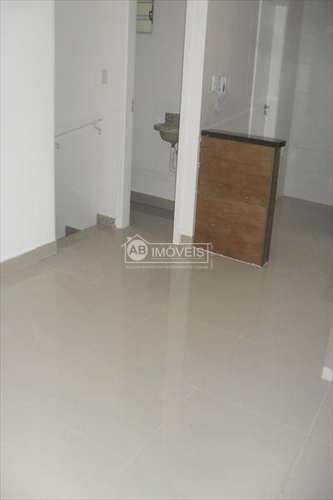 Sobrado de Condomínio, código 2040 em Santos, bairro Macuco