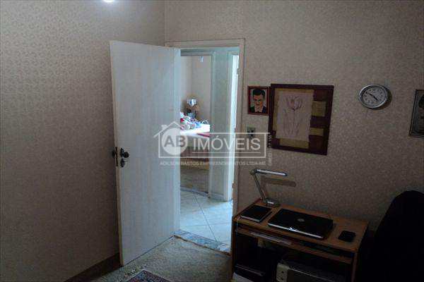 Apartamento em Santos, no bairro Gonzaga