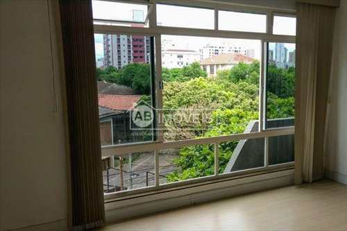 Apartamento, código 1300 em Santos, bairro Embaré