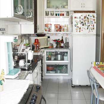 Apartamento em Santos, bairro Estuário