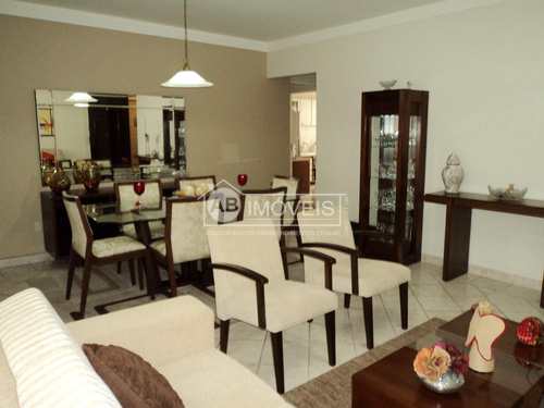 Apartamento, código 2886 em Santos, bairro Gonzaga