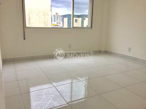 Apartamento, código 3322 em Santos, bairro Embaré