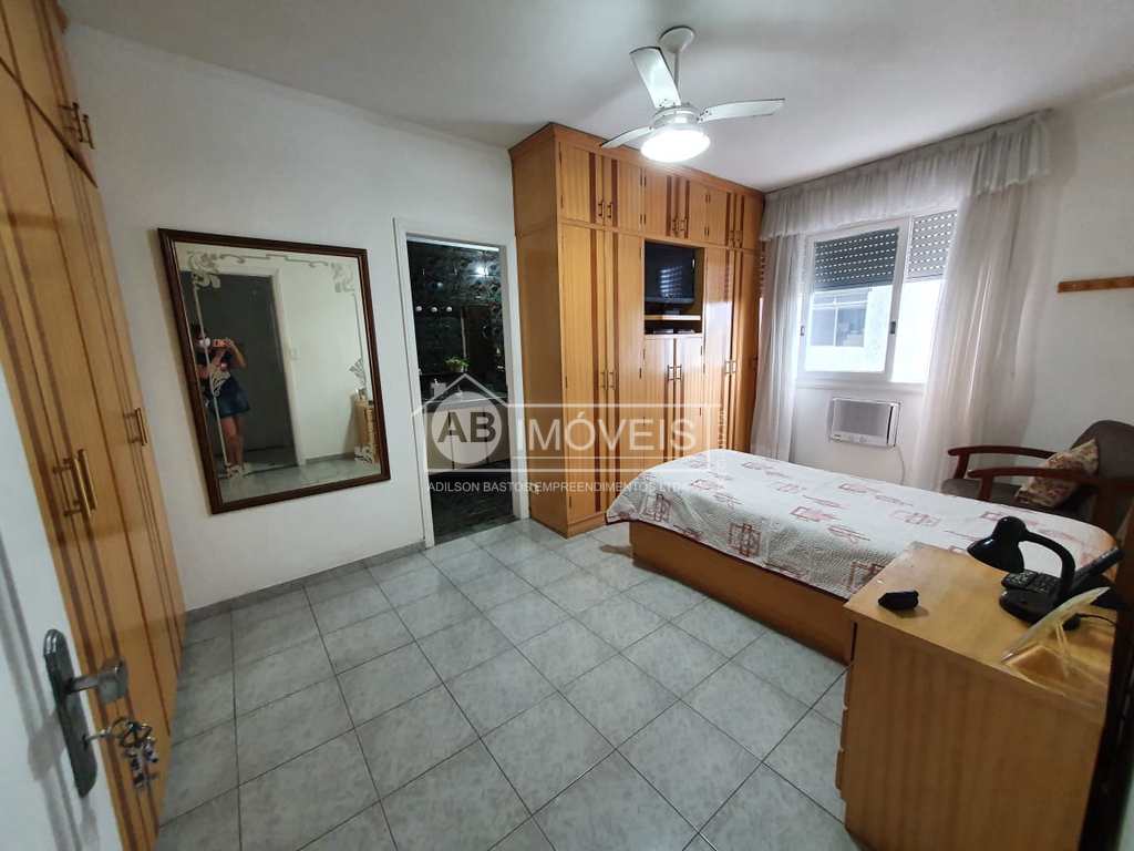 Apartamento em Santos, no bairro Gonzaga
