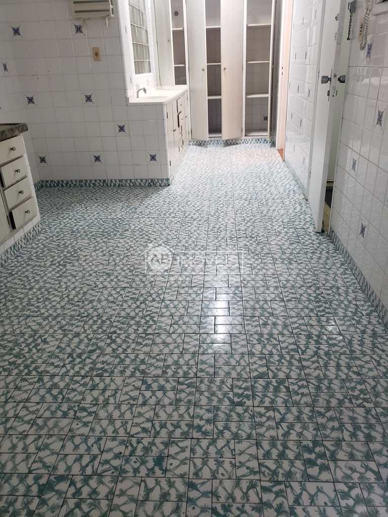 Apartamento em Santos, no bairro Boqueirão