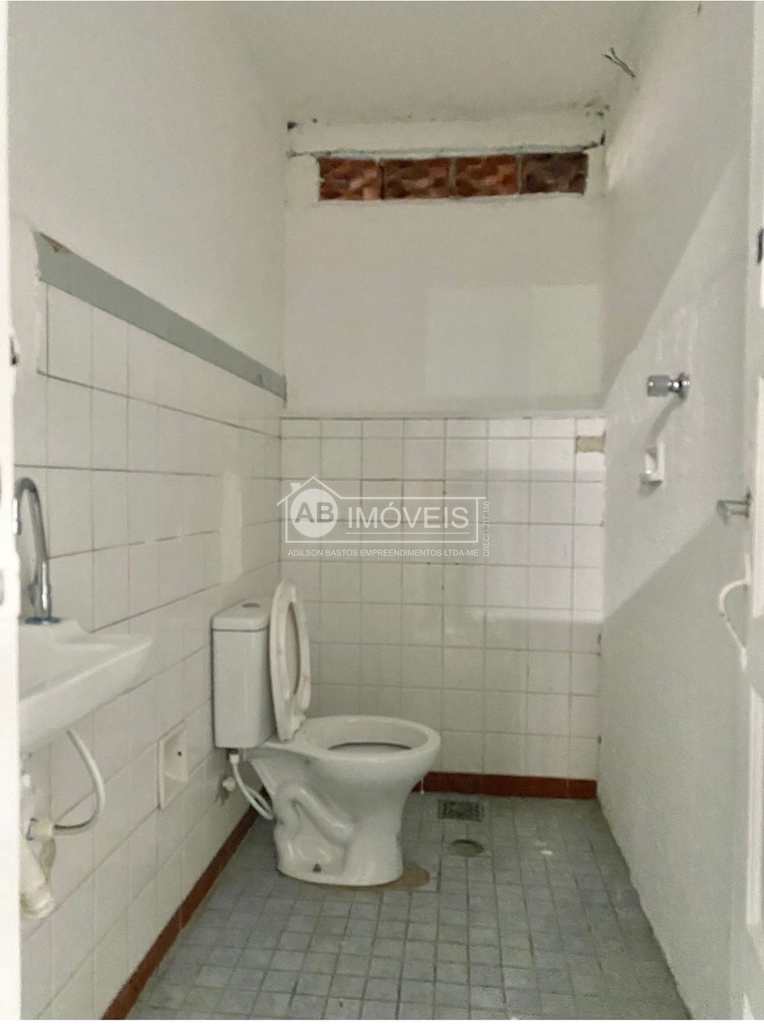 Prédio Comercial em Santos, no bairro Vila Mathias