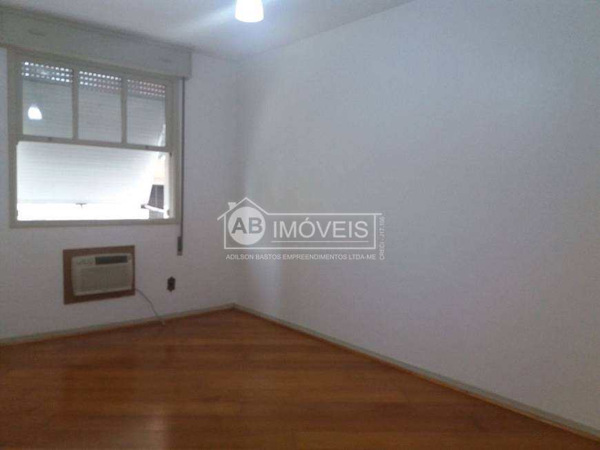 Apartamento em Santos, no bairro Gonzaga
