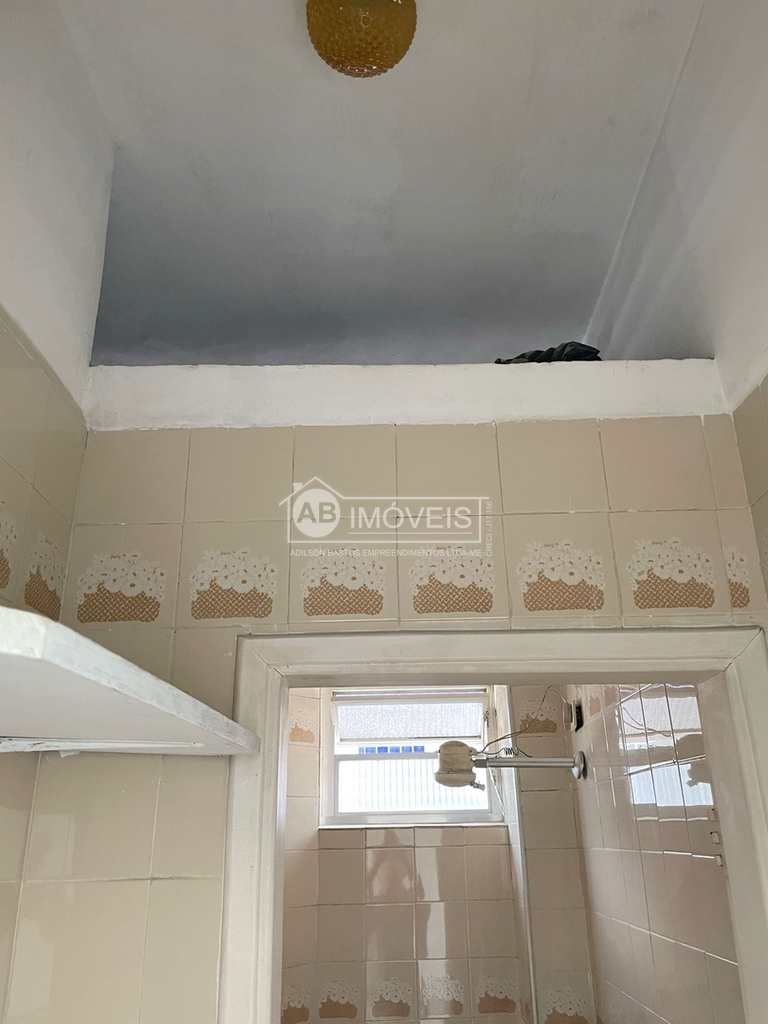 Sala Comercial em Santos, no bairro Embaré