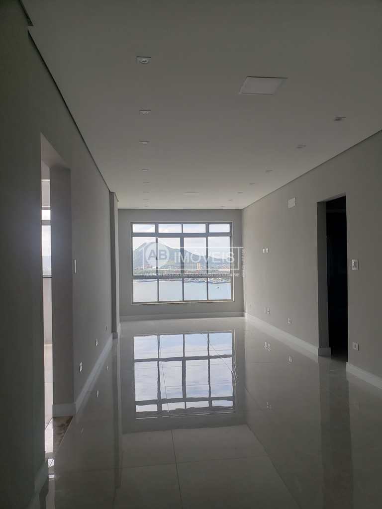 Apartamento em Santos, no bairro Ponta da Praia