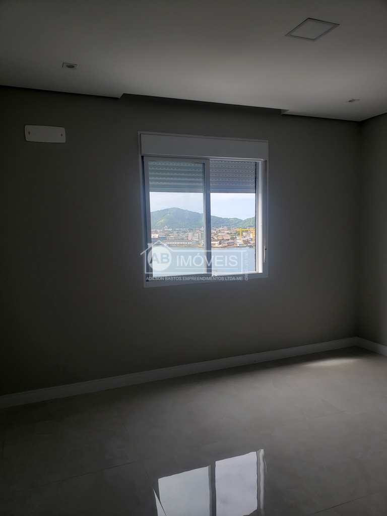 Apartamento em Santos, no bairro Ponta da Praia