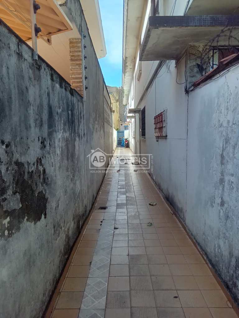 Sobrado de Vila em Santos, no bairro Vila Mathias