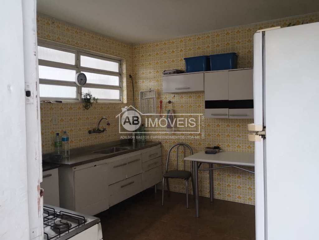 Sobrado em São Vicente, no bairro Vila Valença