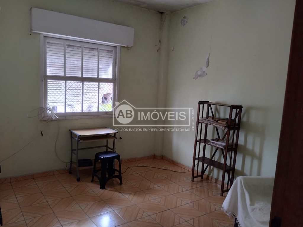 Sobrado em São Vicente, no bairro Vila Valença