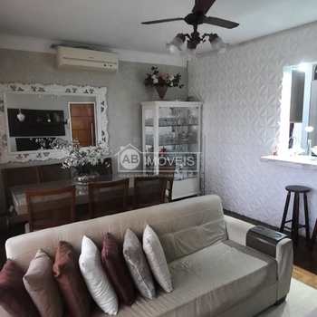 Apartamento em São Vicente, bairro Centro
