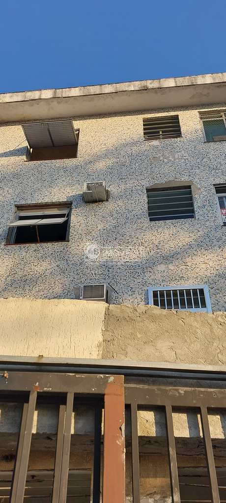 Apartamento em São Vicente, no bairro Centro