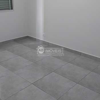 Apartamento em São Vicente, bairro Itararé