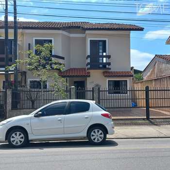Sobrado em Bertioga, bairro Centro