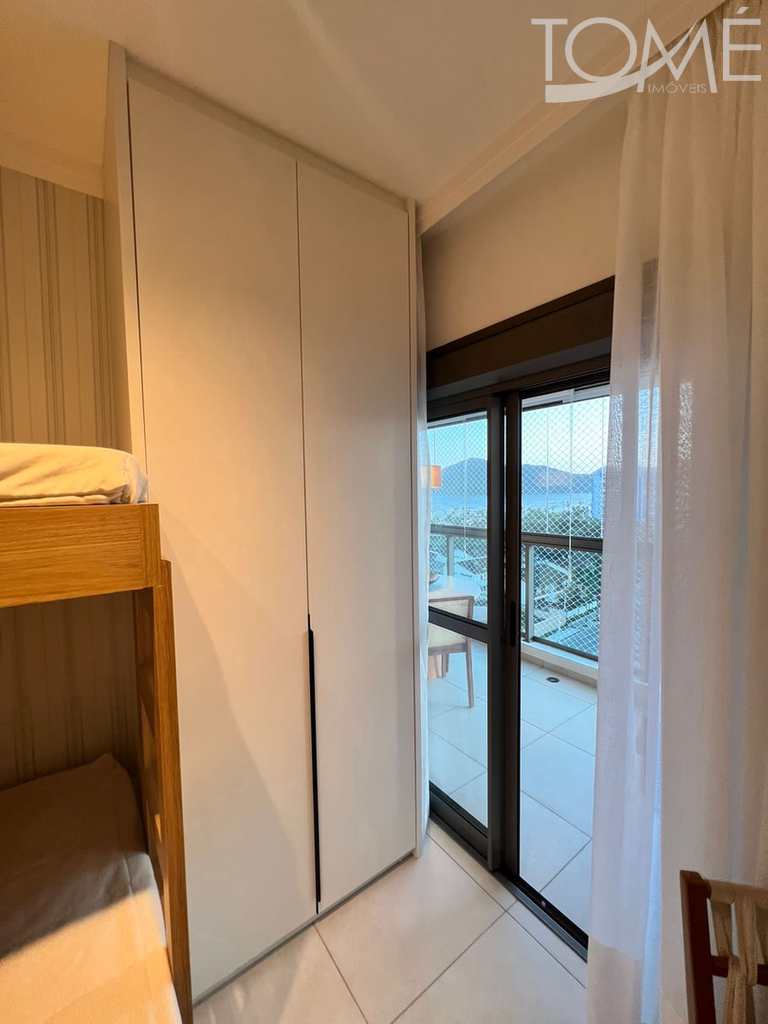Apartamento em Bertioga, no bairro Centro