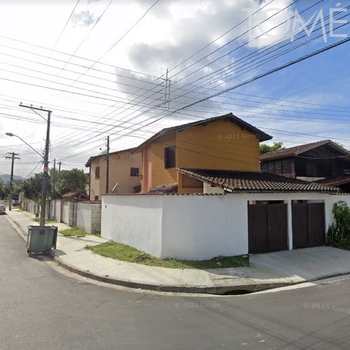Casa em Bertioga, bairro Centro