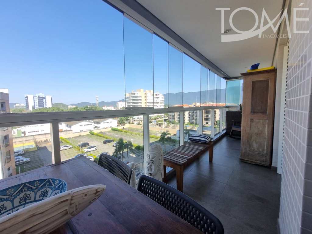 Apartamento em Bertioga, no bairro Centro