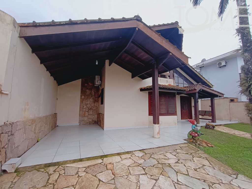 Casa de Condomínio em Bertioga, no bairro Maitinga