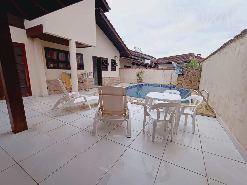Casa de Condomínio em Bertioga, no bairro Maitinga