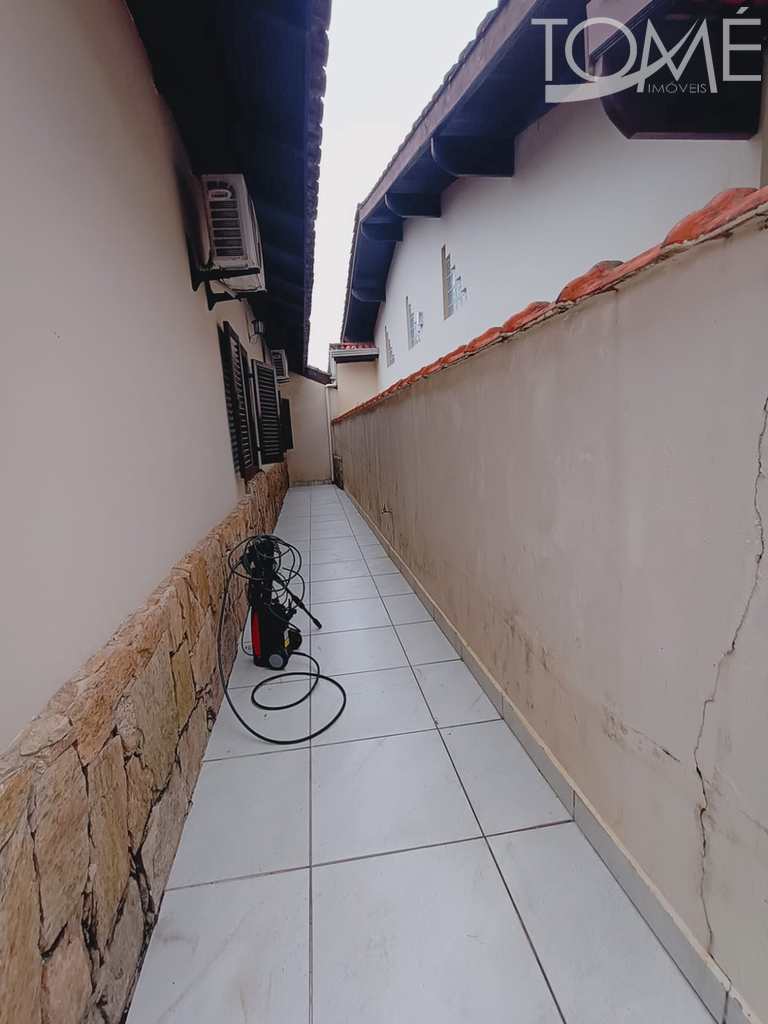 Casa de Condomínio em Bertioga, no bairro Maitinga