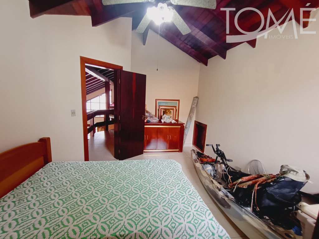 Casa de Condomínio em Bertioga, no bairro Maitinga