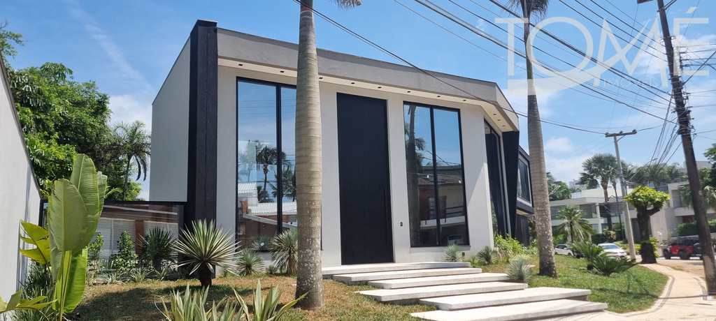 Casa em Bertioga, no bairro Riviera