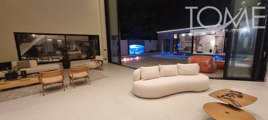 Casa em Bertioga, no bairro Riviera