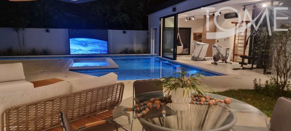 Casa em Bertioga, no bairro Riviera