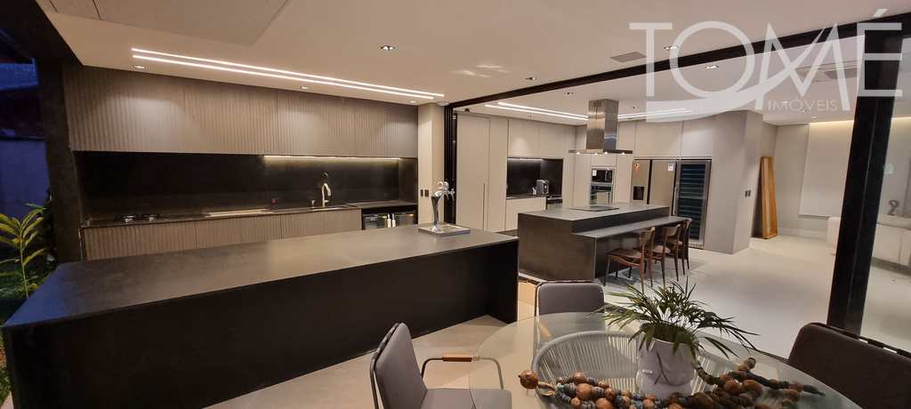 Casa em Bertioga, no bairro Riviera