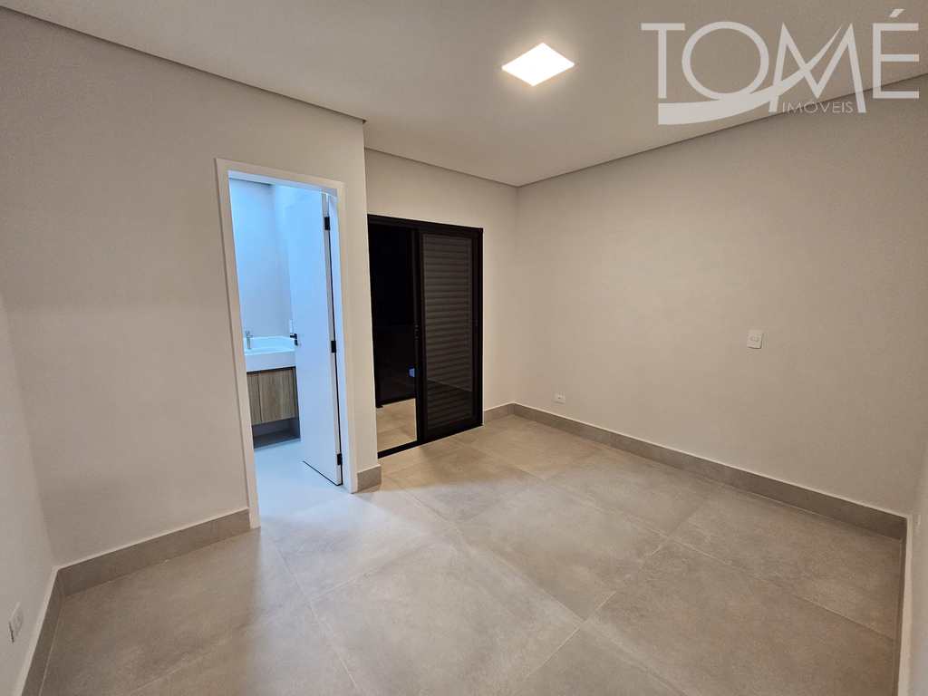 Casa em Bertioga, no bairro Centro