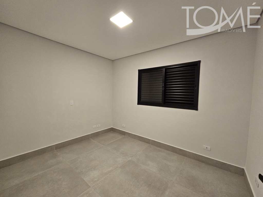 Casa em Bertioga, no bairro Centro