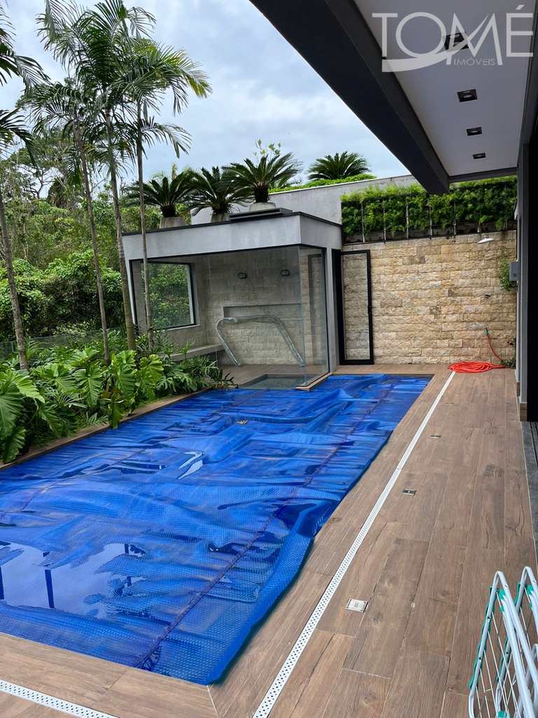 Casa em Bertioga, no bairro Riviera
