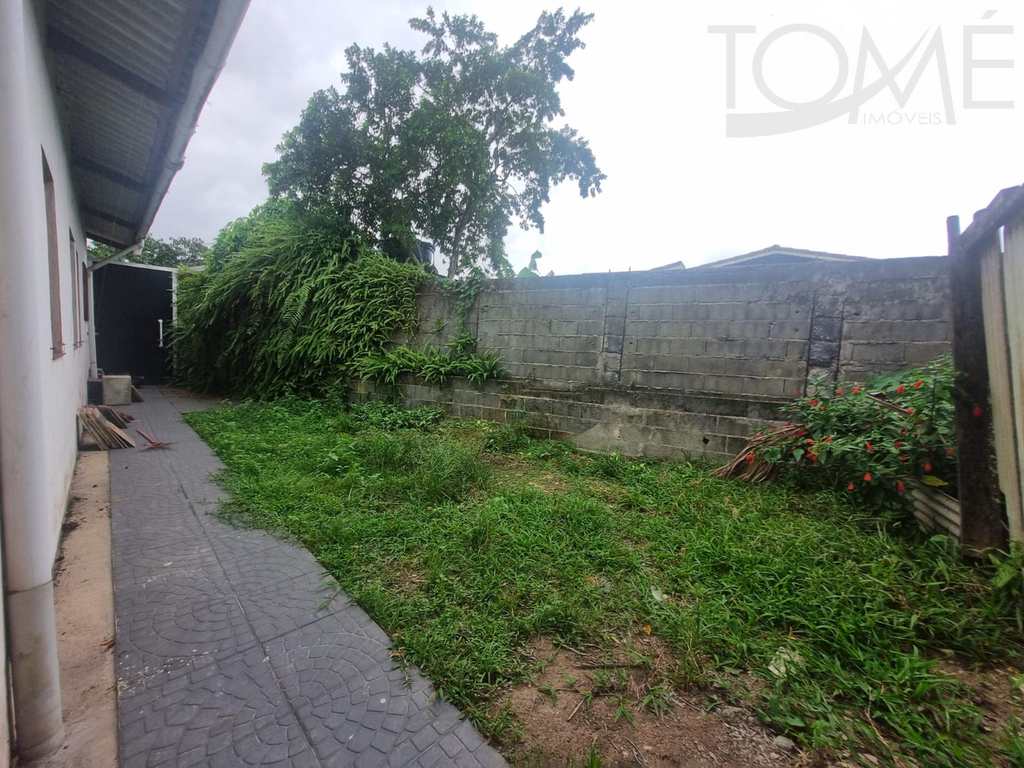 Casa em Bertioga, no bairro Centro