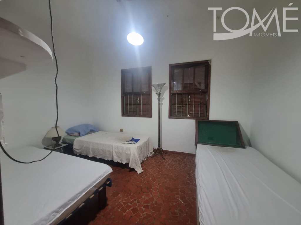 Casa em Bertioga, no bairro Centro