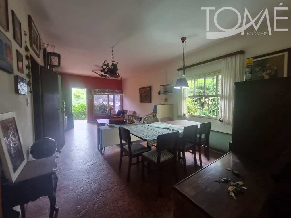 Casa em Bertioga, no bairro Centro
