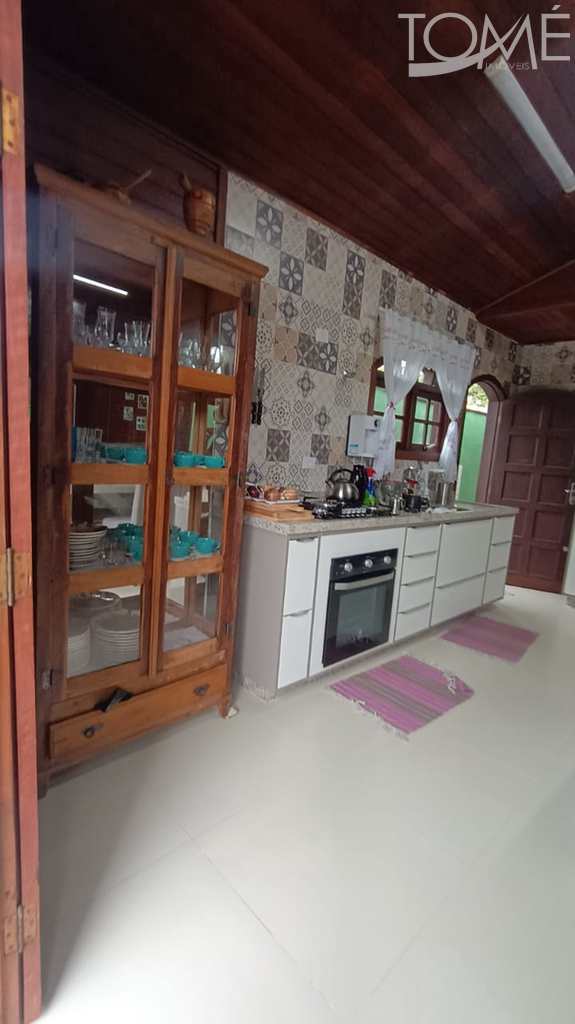 Casa em Bertioga, no bairro Indaiá