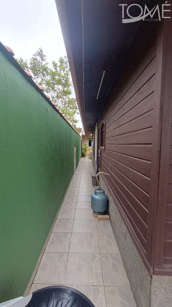 Casa em Bertioga, no bairro Indaiá