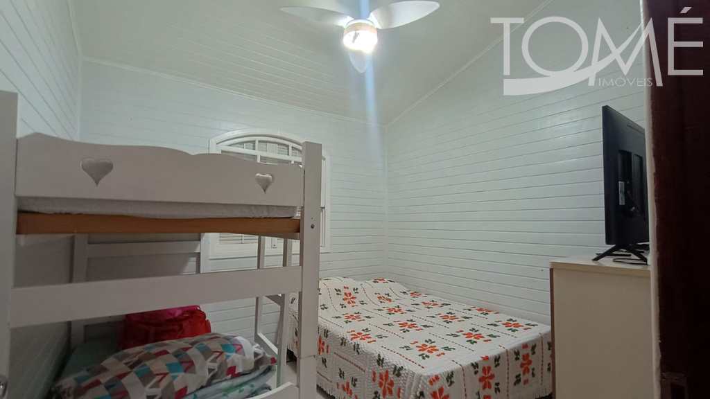 Casa em Bertioga, no bairro Indaiá