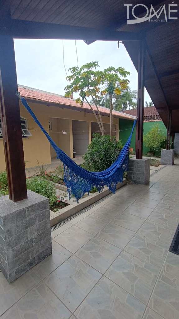 Casa em Bertioga, no bairro Indaiá