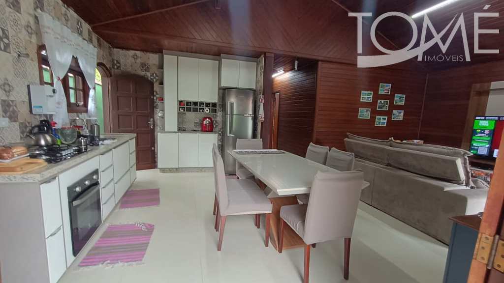 Casa em Bertioga, no bairro Indaiá
