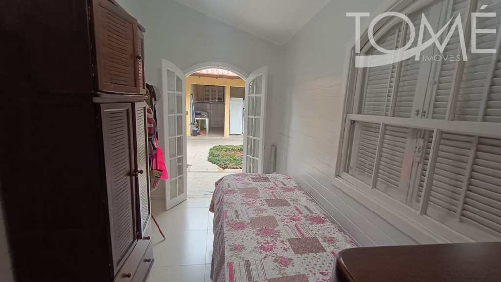 Casa em Bertioga, no bairro Indaiá