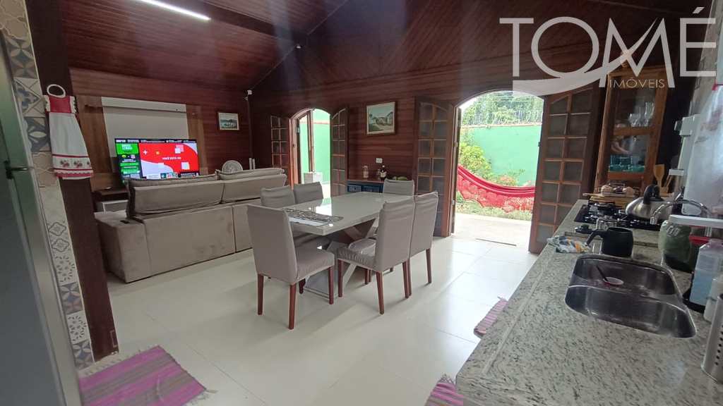 Casa em Bertioga, no bairro Indaiá